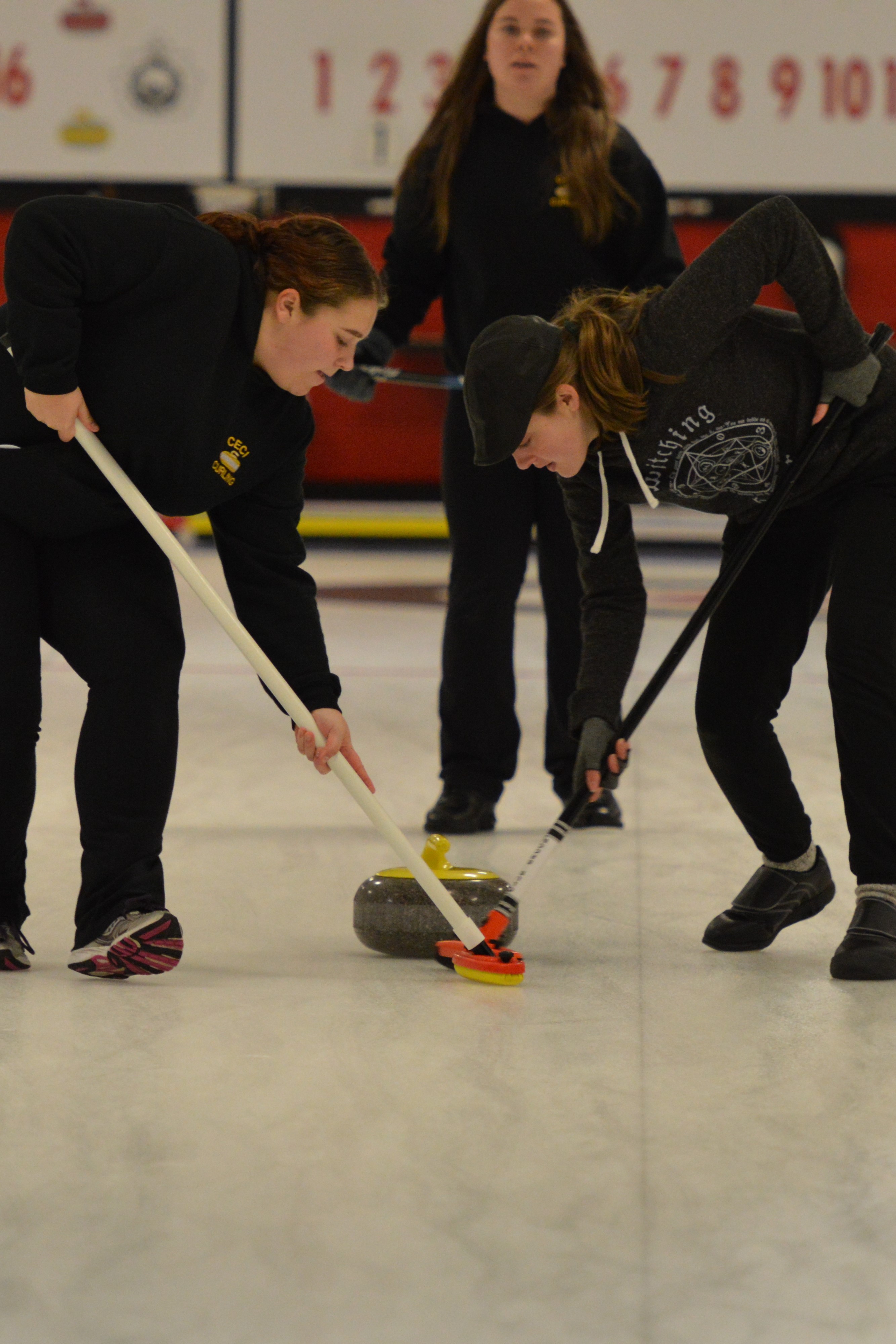 CECI girls curling